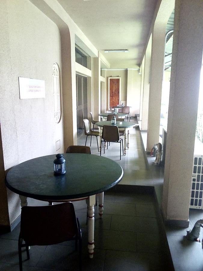 Hotel Saint Thomas Lomé Kültér fotó